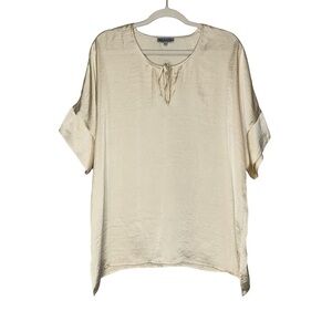 Tutu & Lilli lagenlook poly‎ silk satin look short sleeve blouse. Size M/L